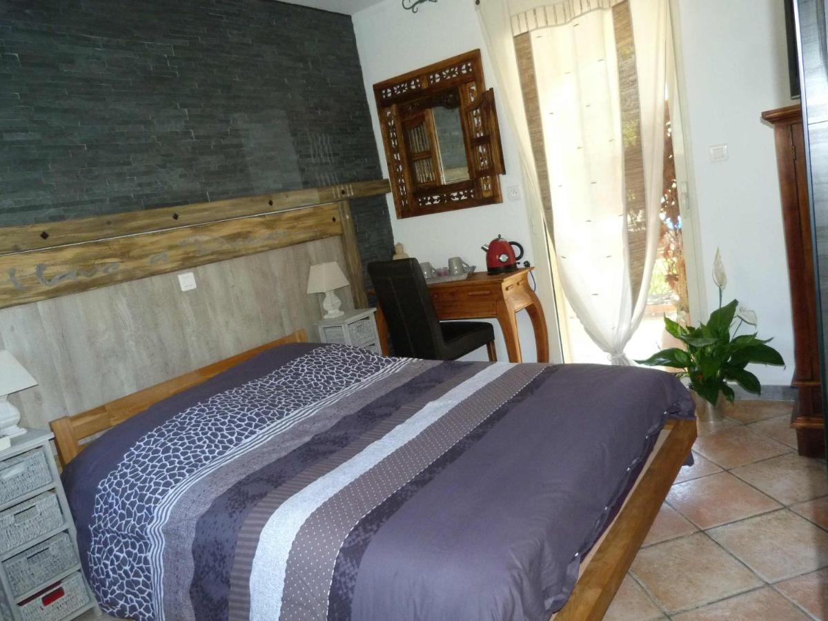Les Bambous B&B Levens Zewnętrze zdjęcie